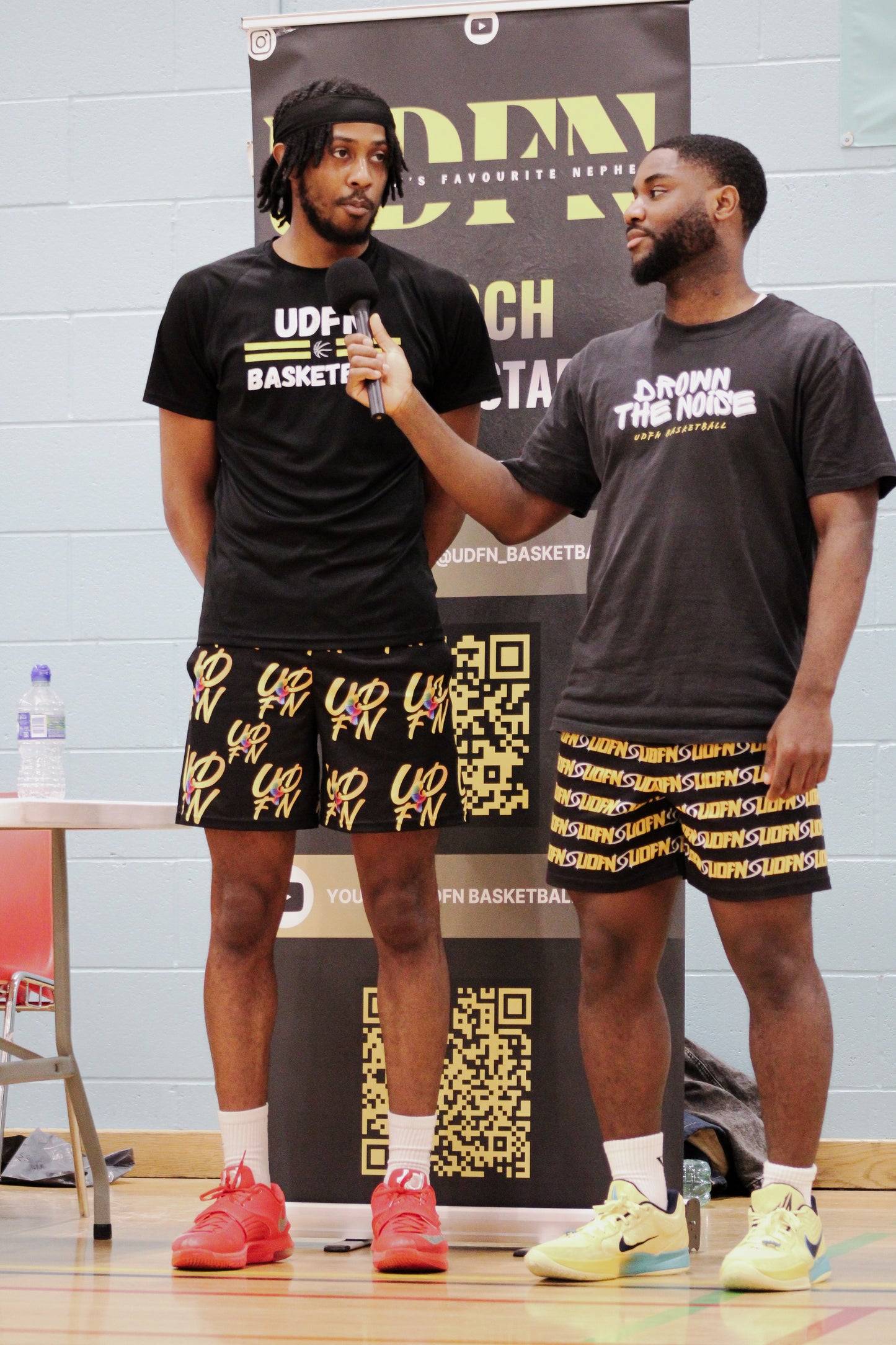 DROWN THE NOISE OVERSIZED TEE